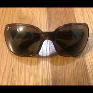 Ray Ban Polarized Women’s sunglasses